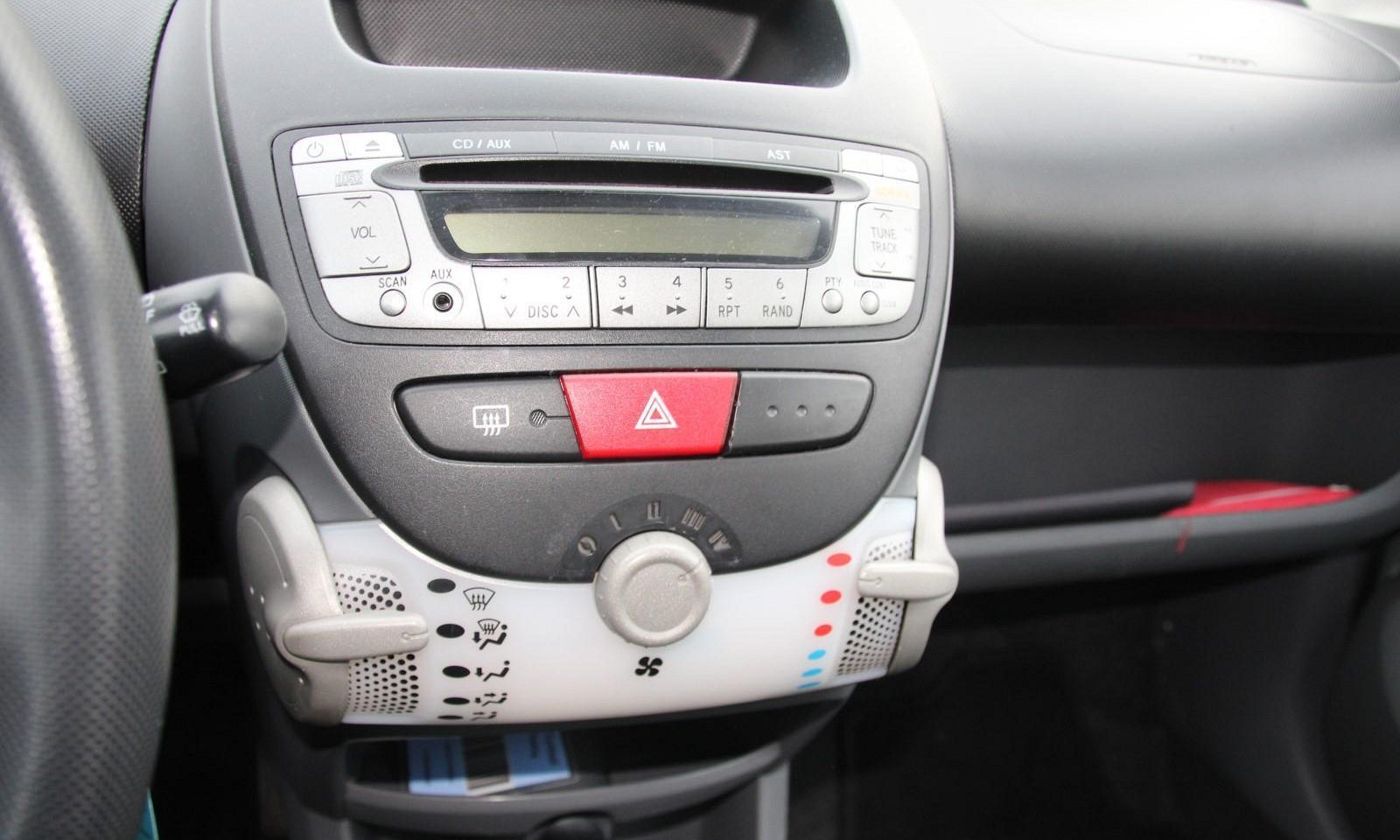 Citroën C1 - 1.0i - radio - MP3 - slechts 110.000 km!!
