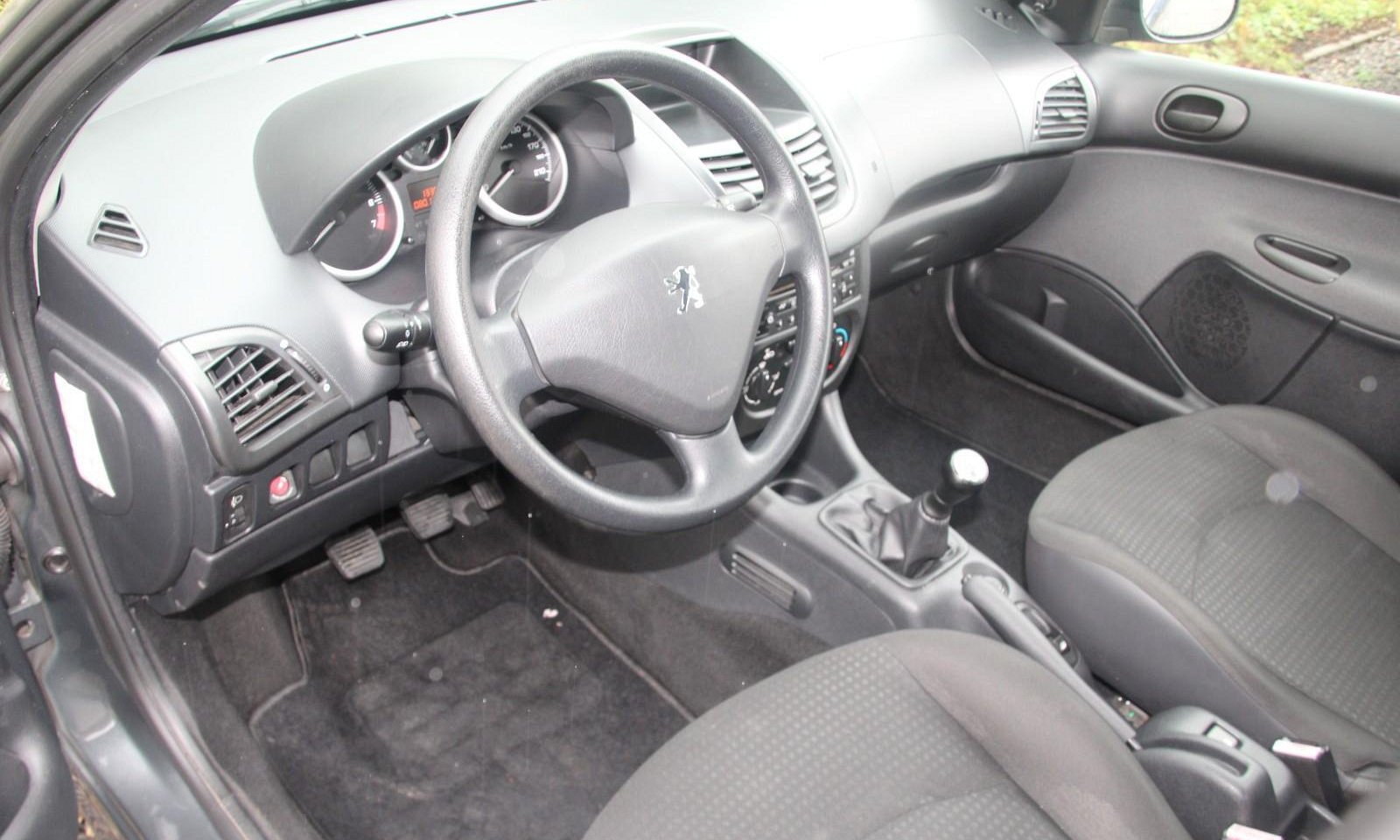 Peugeot 206+ - slechts 80.000km!!