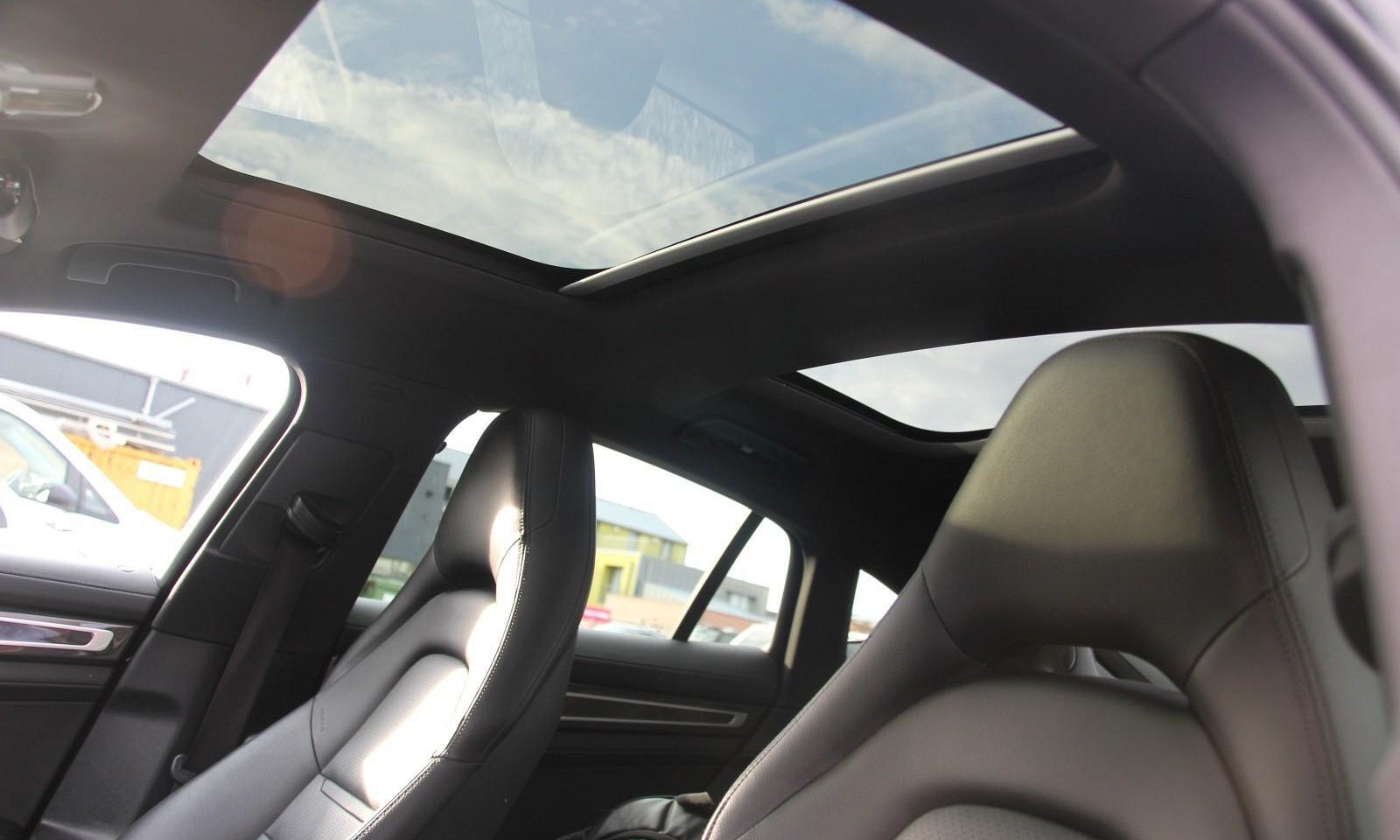 Porsche panamera - 3.0i hybride
