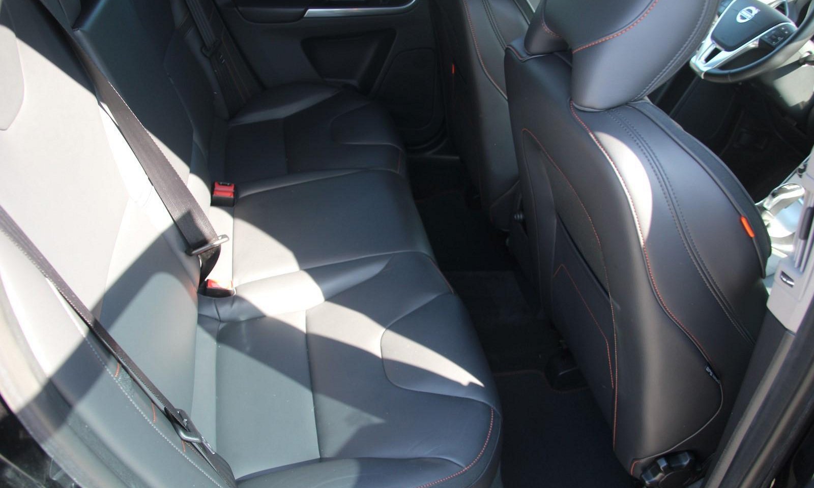 Volvo XC60 - 2.0D / airco / navi / parkeercamera